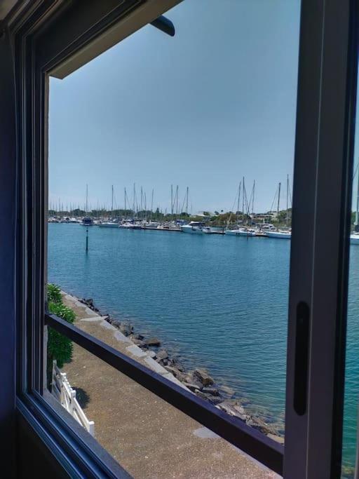 La Vue En Bleu. Agde